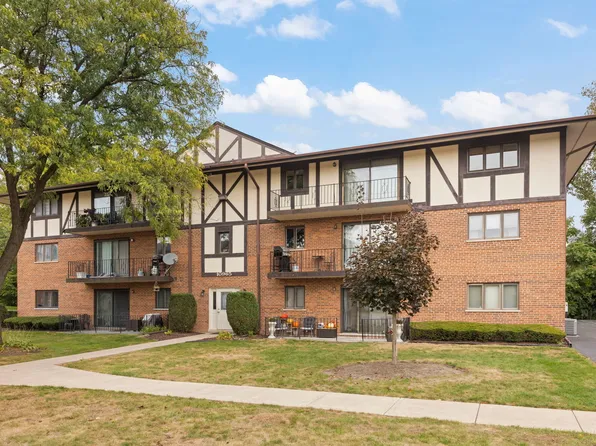 10965 S 84th Ave APT 3C, Palos Hills, IL 60465