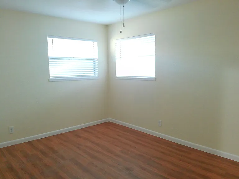 4610 Donegal Dr — Photo 9