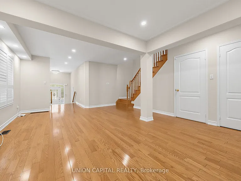 3186 Cabano Cres — Photo 4