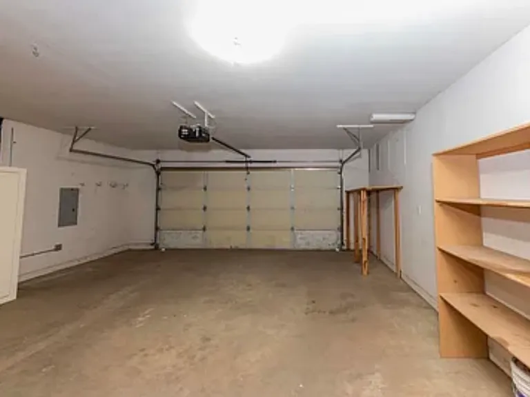 402 E Valleyview Ave — Photo 8