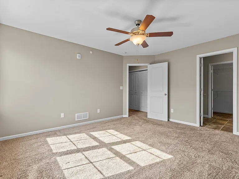 Boyson Commons — Photo 11