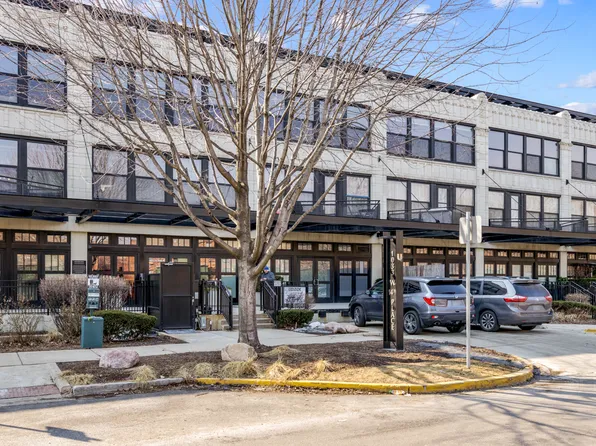 1033 W 14th Pl Unit 130, Chicago, IL 60608