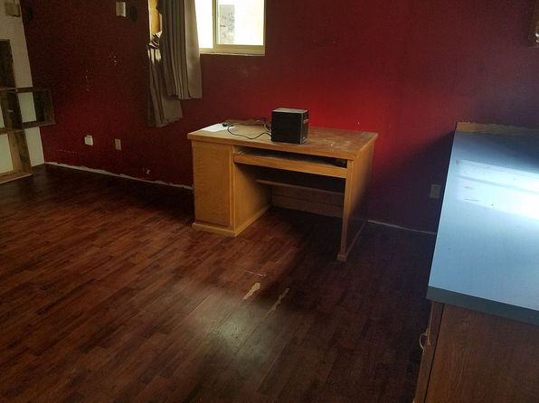 10589 Chiniak Dr, Kodiak, AK 99615