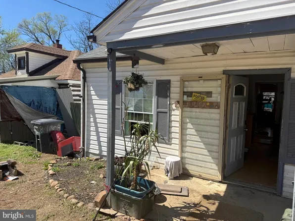 1608 Eastgate Ave NE, Roanoke, VA 24012