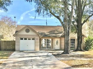 4637 Cabbage Palm Dr, Valrico, FL 33596