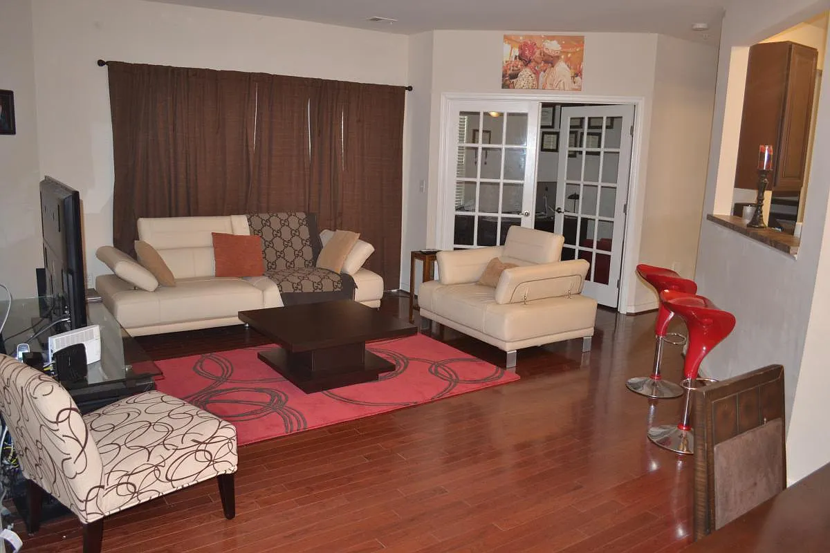 5301 Wyndholme Circle — Photo 3