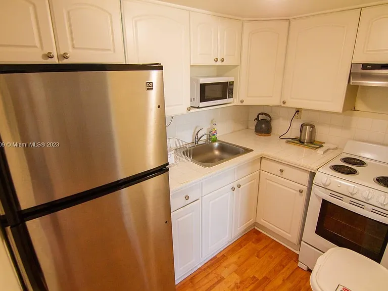 753 Michigan Ave #3D — Photo 7