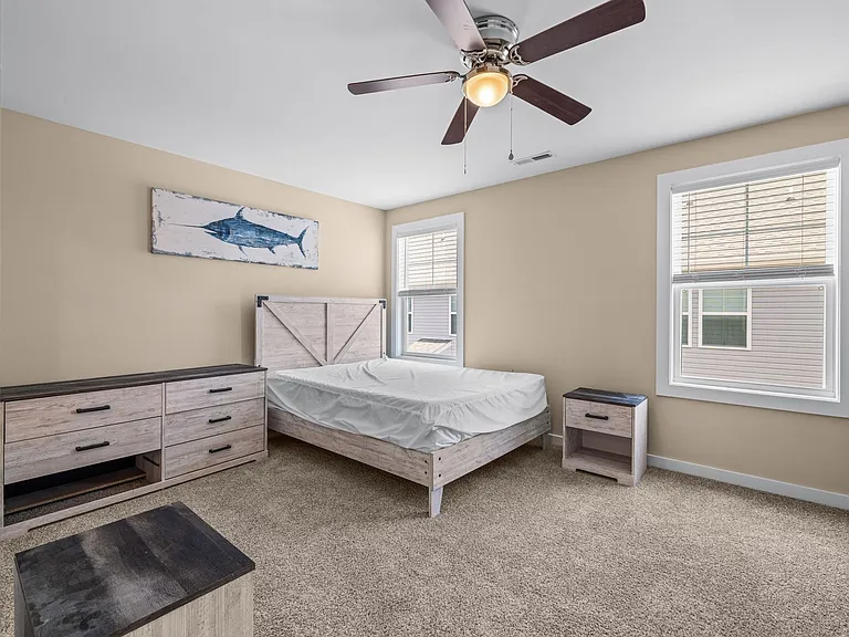 306 Starfish Ln — Photo 29