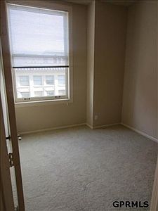 1st image of 300 S 16th St APT 605