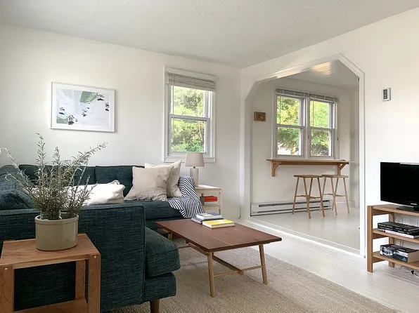 703 Holmes Ave, Cape May, NJ 08204