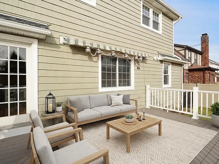 59 Shelley Ave — Photo 3
