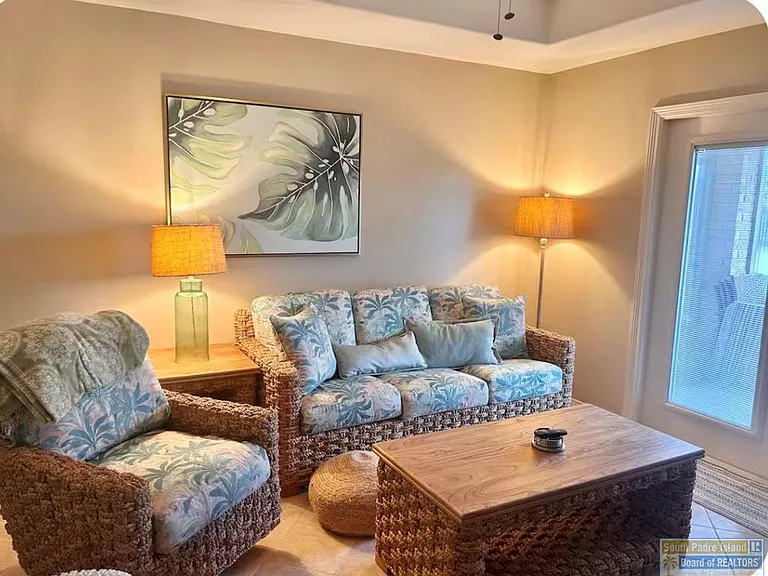 7 N Bay Hill Dr — Photo 29