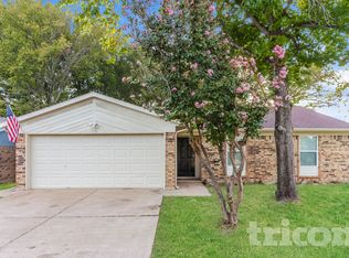 5915 Myers Rd, Arlington, TX 76017