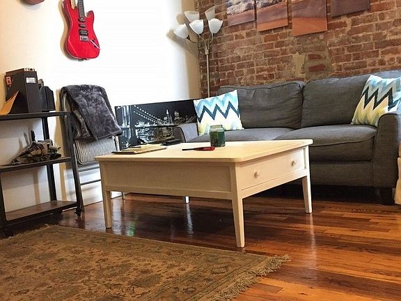 2nd image of 244 E 77th St APT 20