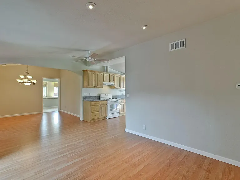 18701 Newsom Ave — Photo 10