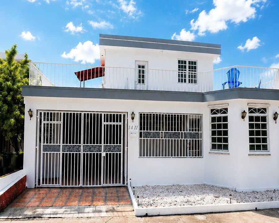 1st image of 27 Miraflores #1411