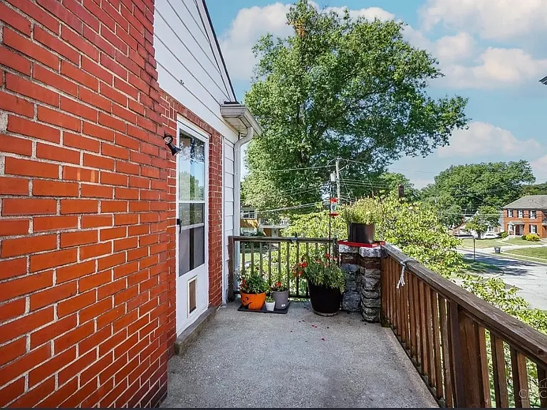 1136 Betty Ln #2 — Photo 16