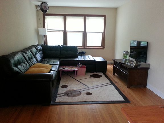 2nd image of 2743 W Summerdale Ave APT 2W