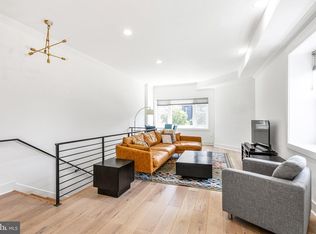 1922 B Washington Ct SW #B, Washington, DC 20032