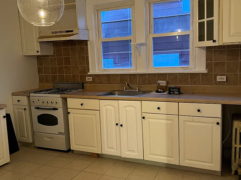 188 Chestnut St #2 — Photo 7
