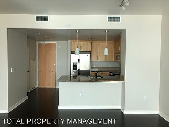 5th image of 38 N Almaden Blvd Unit 805