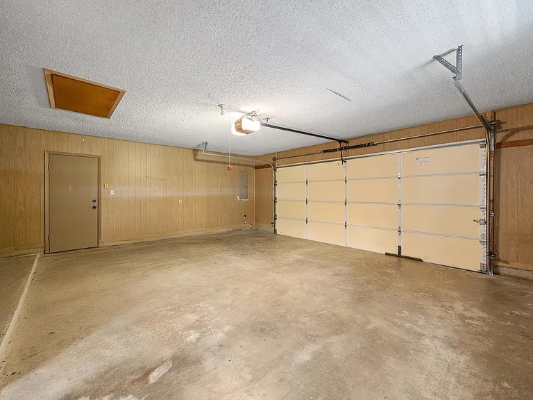 11205 D K Ranch Rd — Photo 24