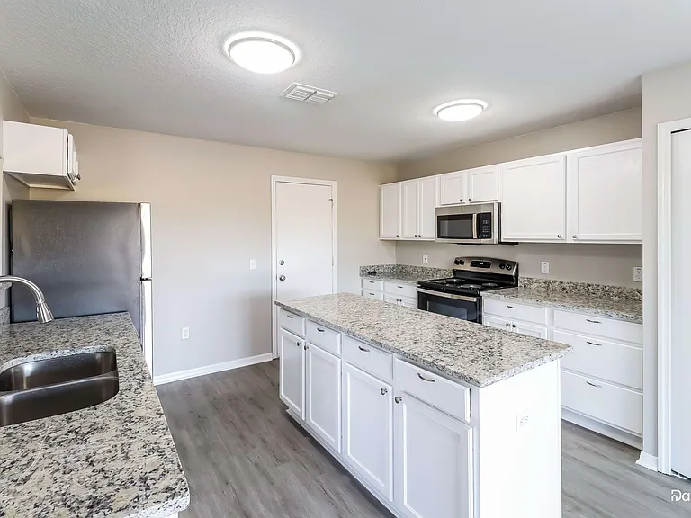 13626 Silver Charm Ct — Photo 4