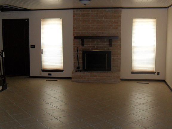 3rd image of 2128 NW 118th Ter