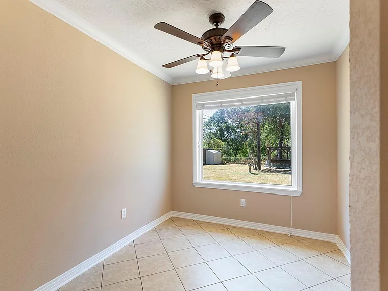 1802 Turnpike Rd — Photo 21