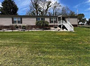 425 S Pleasant Grove Cir, Zanesville, OH 43701
