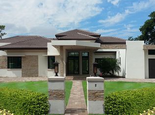 10500 SW 69th Ave, Pinecrest, FL 33156