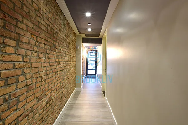 Rented by null | media 35