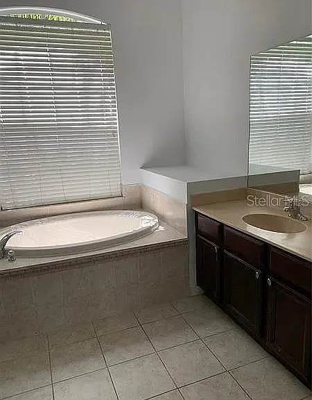 1427 Emerald Hill Way — Photo 9
