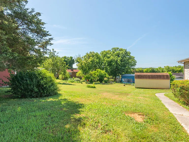 6216 Mountain Laurel Rd — Photo 39