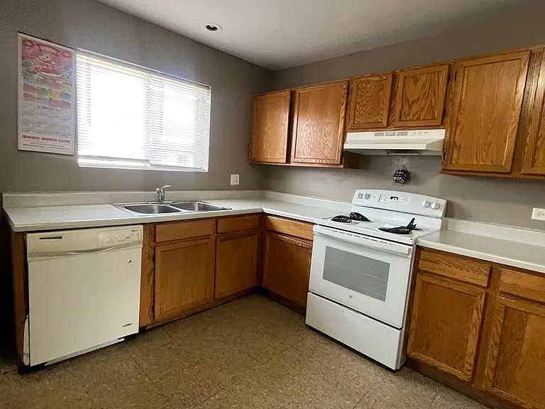 2342 W Nichols Rd — Photo 26