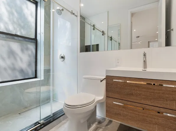 503 West 22nd Street image 5 of 6