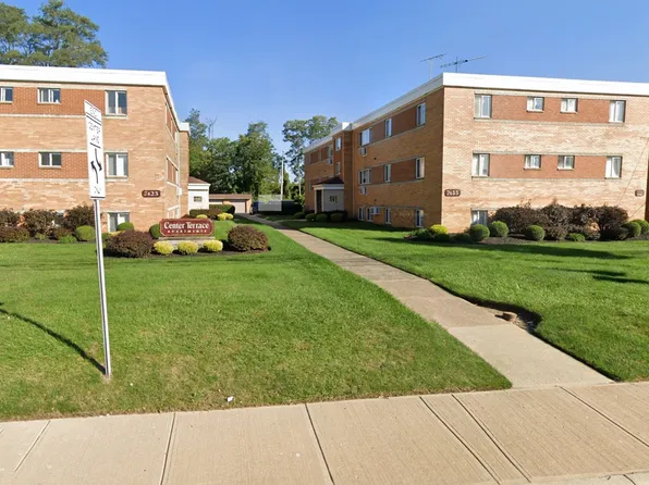 Center Terrace Apartment #2, 7423 Center St APT 202, Mentor, OH 44060