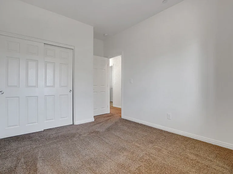 Gleneagles Village Townhomes