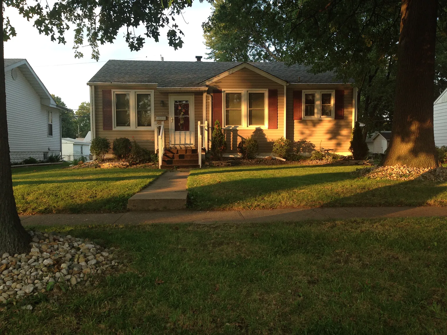 1733 Moro Ave photo 1