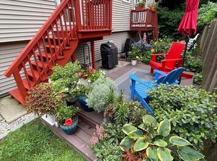 20 Riverbank Rd APT 8, Attleboro, MA 02703