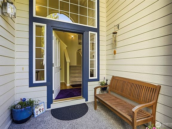 4th image of 8424 96th Street NE
