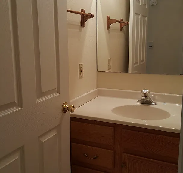 2401 N 10 S — Photo 14