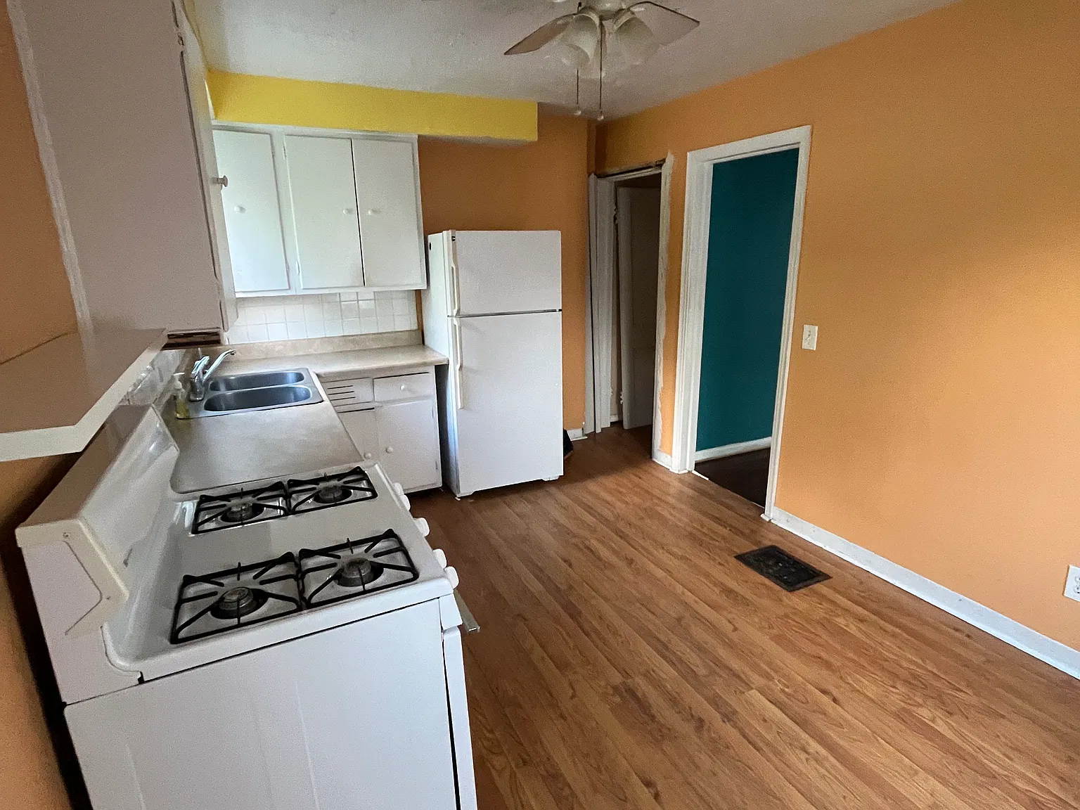 2 bed, 1344 sqft, $1,150 — Photo 2