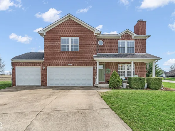 13053 N River Grove Dr, Columbus, IN 47203