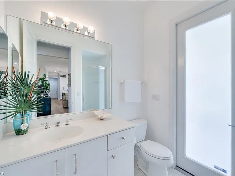 1107 Augusta Falls Way — Photo 12