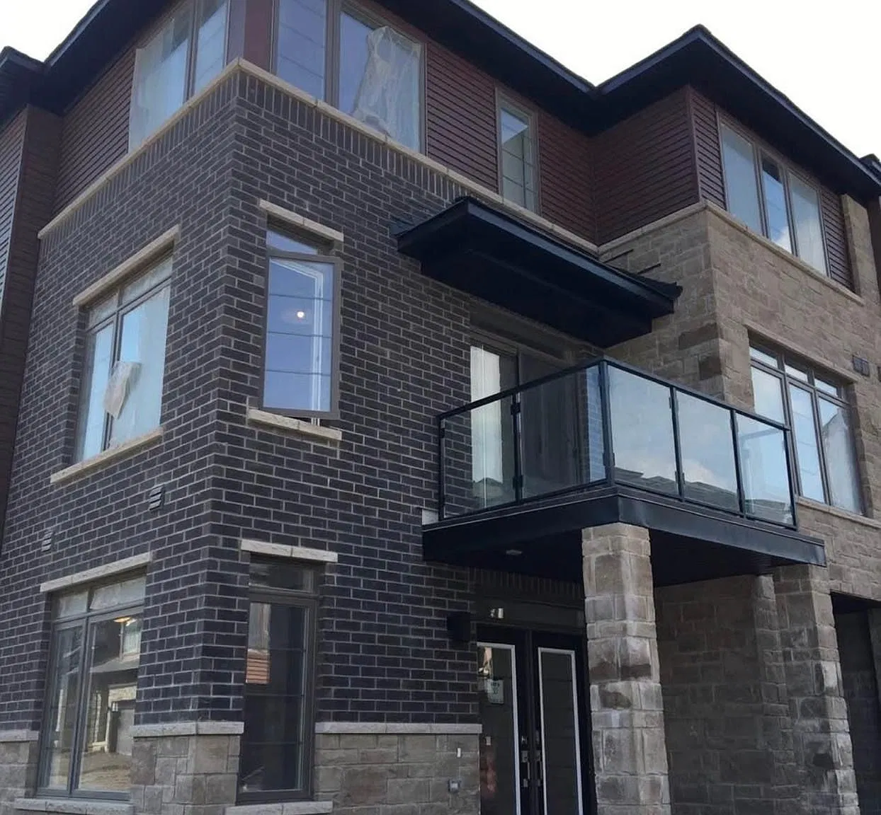 3 bed, $2,695 — Photo 1
