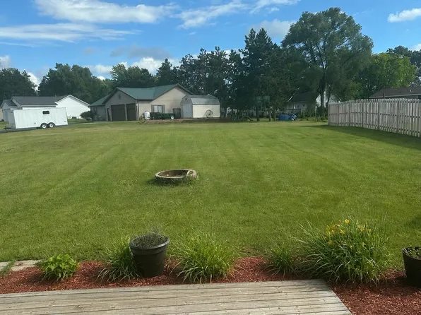 432 Kim St, Rio, WI 53960