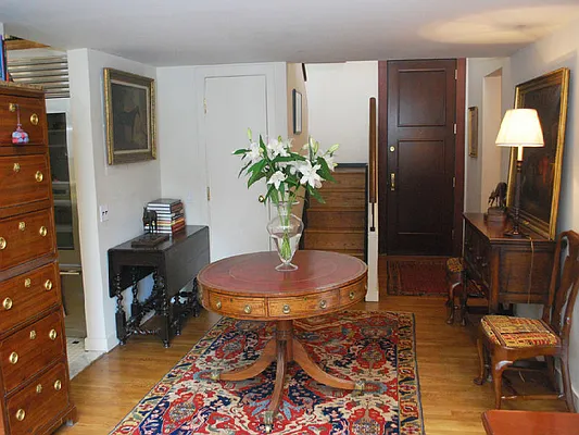 Rented by Sotheby's International Realty | media 33