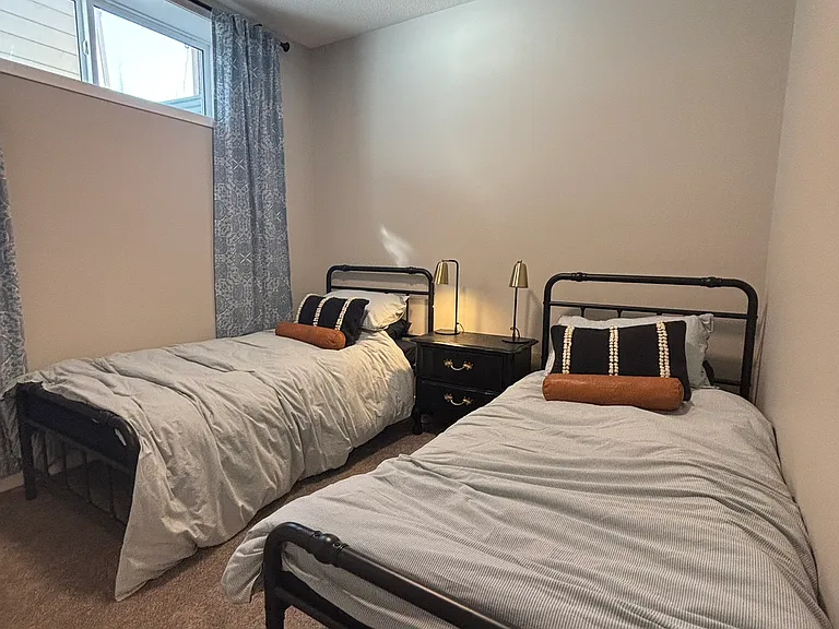 209 Magnolia Mnr SE #B — Photo 10