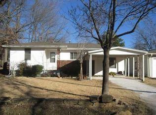 409 Kate Smith St, Prairie Grove, AR 72753